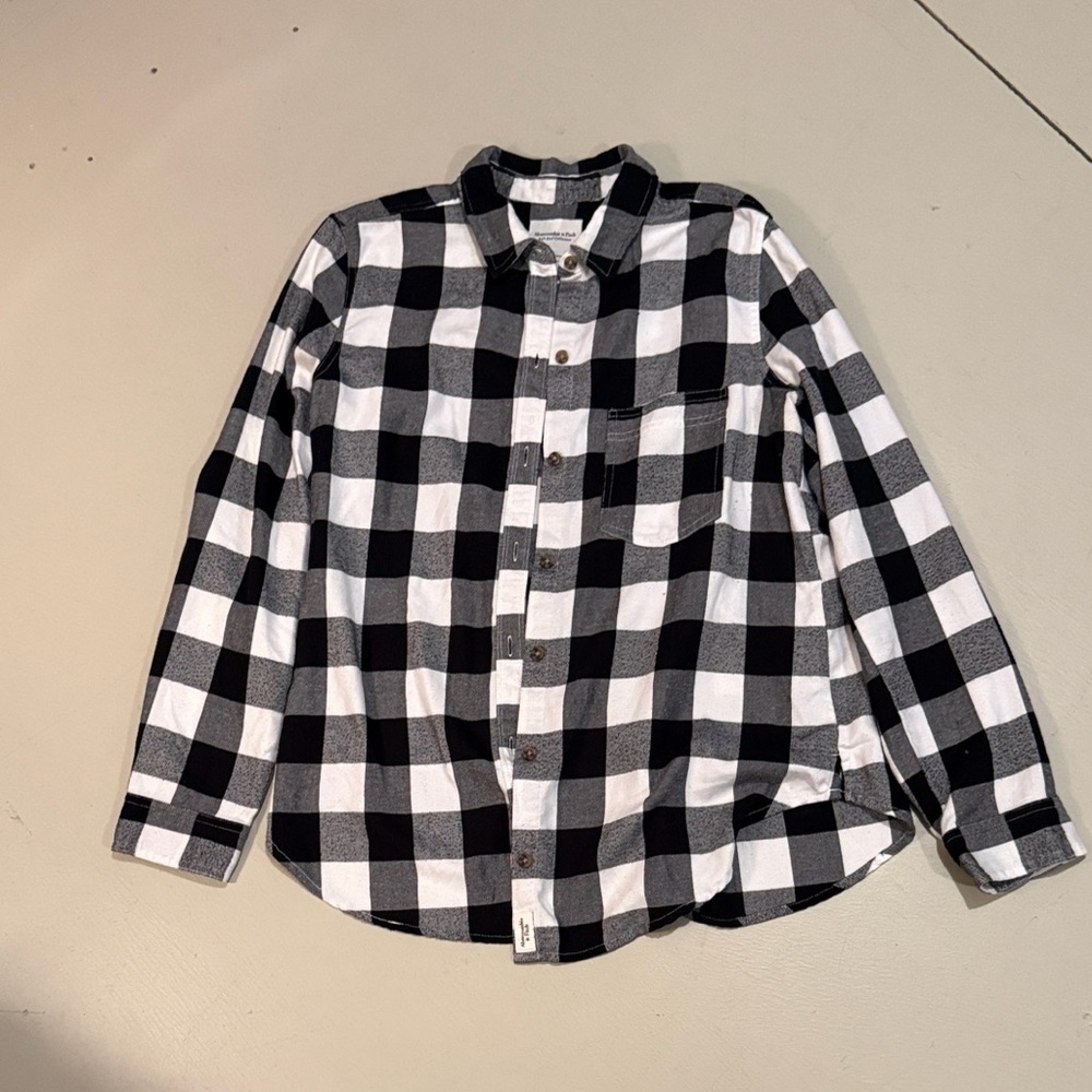 Abercrombie & Fitch Black and White Plaid Shirt